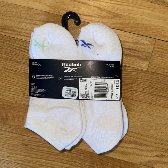 Reebok socks - Picture 2 of 2
